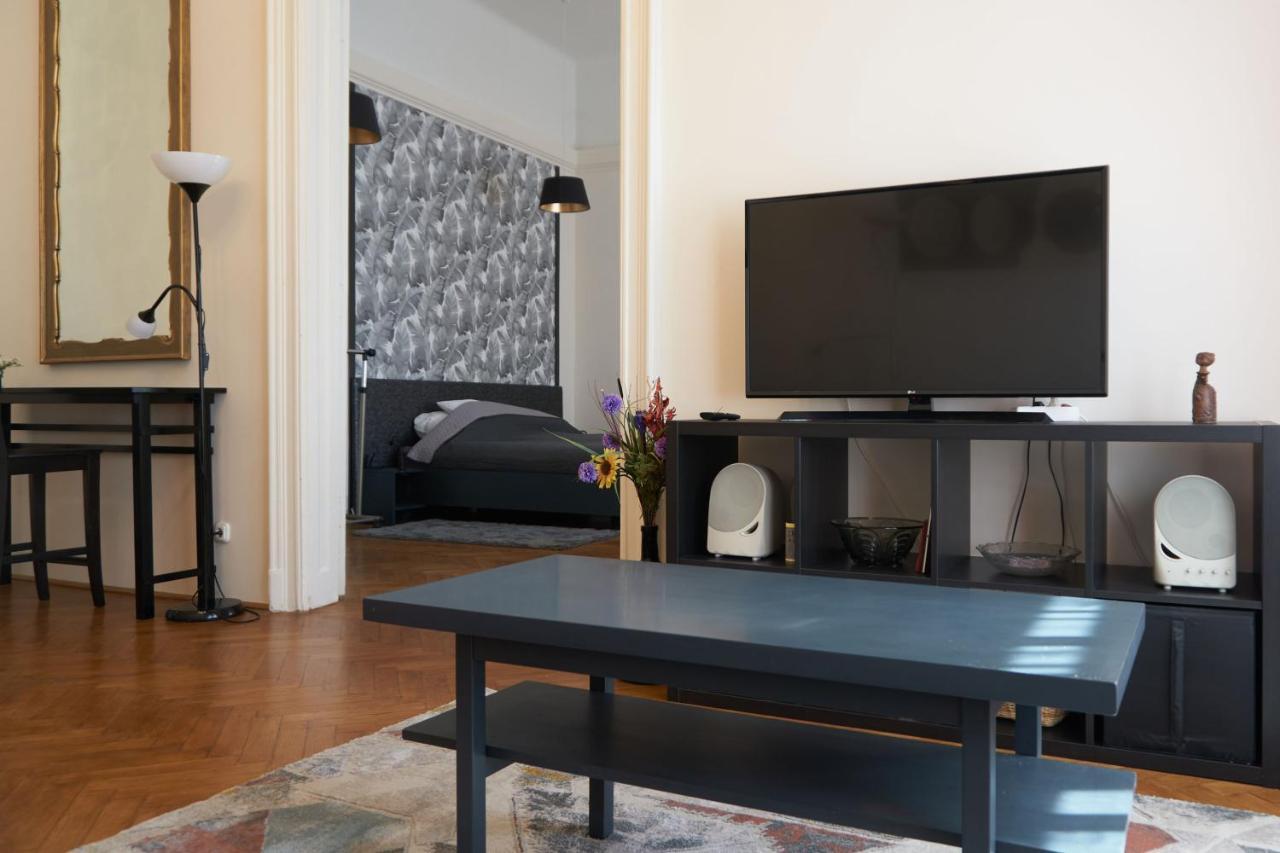 Ili Apartment Budapest Exterior foto